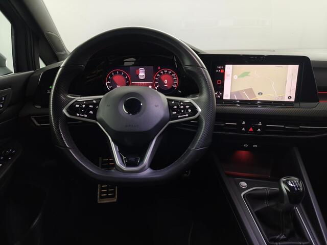Volkswagen GOLF 1.5 TSI R-Line Business+ | Achteruitrijcamera | Navigatie | Stoelverwarming | Apple CarPlay / Android Auto |
