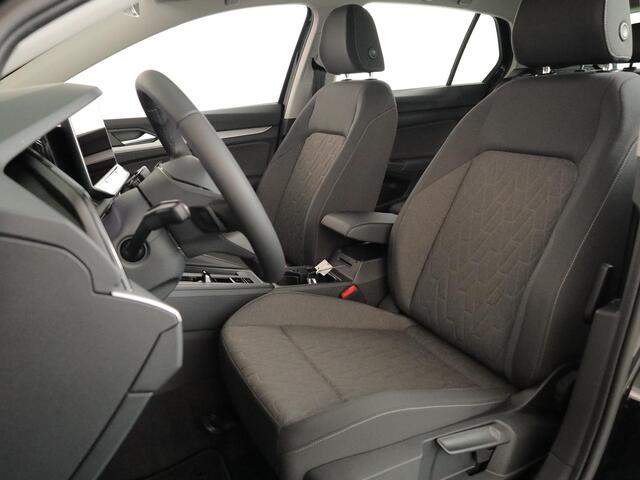 Volkswagen GOLF Life Edition 1.5 eHybrid 204 PK | 18 "LM velgen | Stoel & Stuurverwarming | Camera |