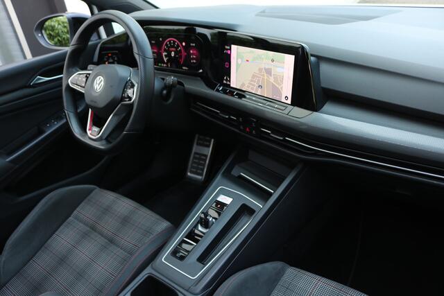 Volkswagen GOLF 2.0 TSI GTI DSG (Panoramadak Sportinterieur Carplay Navi/Camera ACC 19InchLMV IQ-Light Pdc V+A PrivacyGlass)