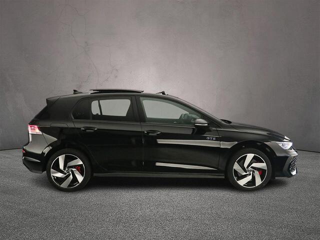 Volkswagen GOLF GTE 1.5 TSI eHybrid 272pk DSG Automaat Trekhaak, Lederen bekleding, Adaptive cruise control, Panoramadak, Black Style, LED matrix koplampen