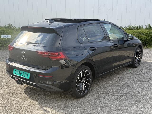 Volkswagen GOLF VIII Lim. Life eTSI | Pano | Keyles | Sfeerverlichting | Stuurverwarming