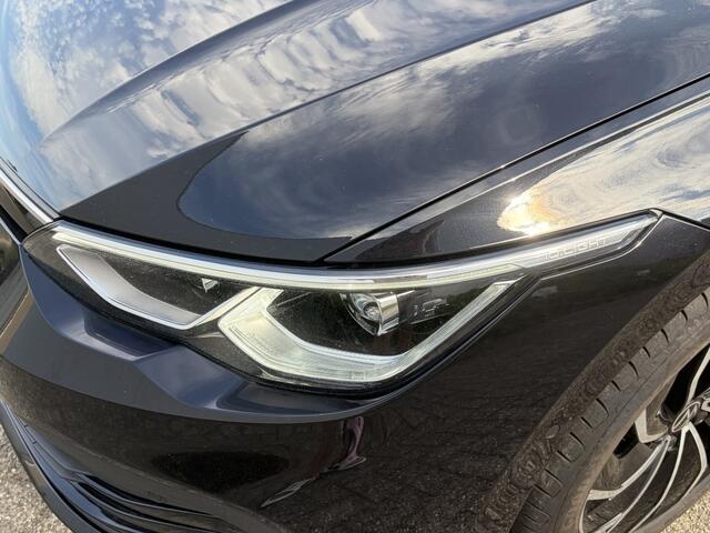 Volkswagen GOLF VIII Lim. Life eTSI | Pano | Keyles | Sfeerverlichting | Stuurverwarming