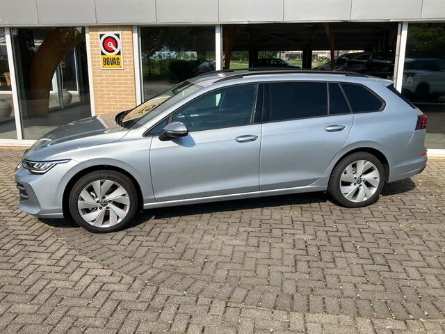 Volkswagen GOLF Variant 1.5 TSI Life Bns. Digitaal dashbord, Camera, Elec. stoelen, Car-
