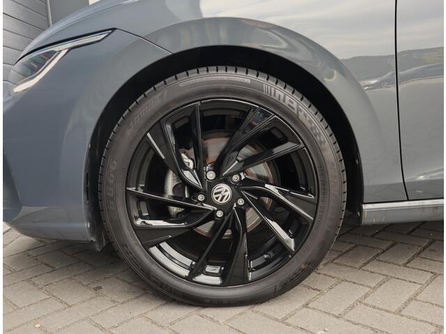 Volkswagen GOLF Variant 1.5 eTSI Life Edition | Trekhaak | Black | Stuur en Stoelverwarming