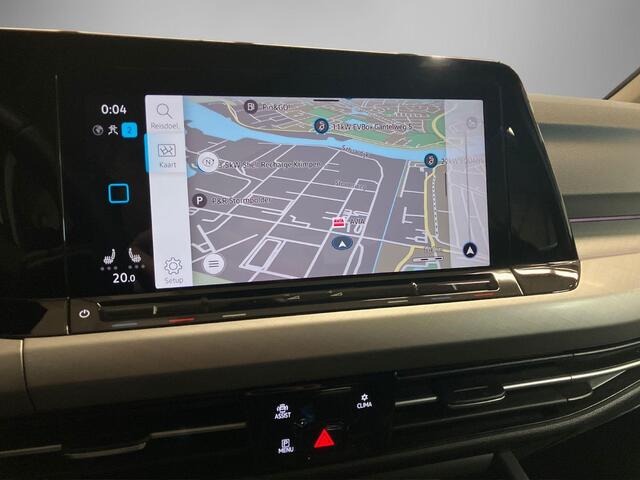 Volkswagen GOLF Variant 1.0TSI/110PK Life Business · Apple/Android Car Play · Navigatie · Camera + Parkeersensoren · Massage functie · Stoelverwarming ·