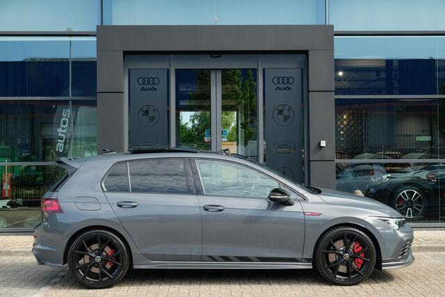 Volkswagen GOLF GTI 2.0 TSI Clubsport 300pk Panoramadak IQ light Camera 19" LMV