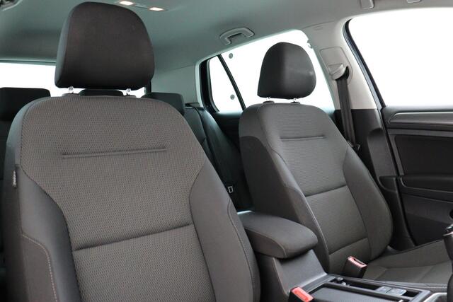 Volkswagen GOLF 1.0TSI/110PK COMFORTLINE -EXECUTIVE|COMFORT|ADAP.CRUISE|PDC.V+A|PRIVACY.GLAS|16"
