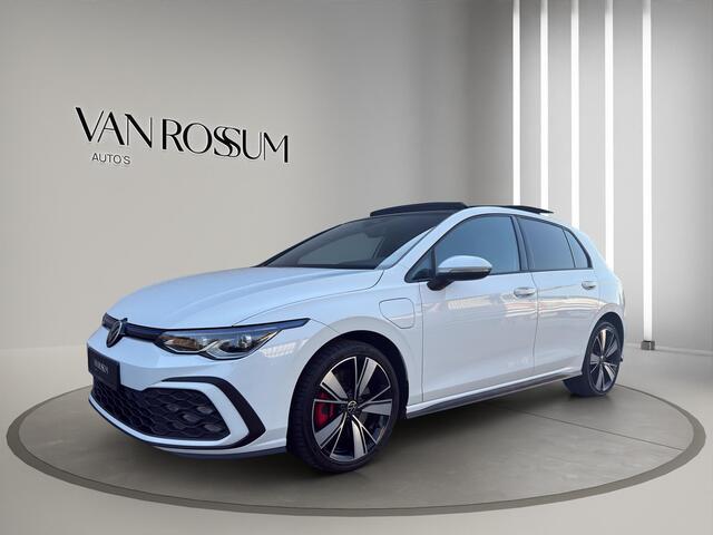 Volkswagen GOLF 1.4 eHybrid GTE Pano | Sfeer | Matrix-Led | Camera | Stoelverw | Led mistlampen | Carplay |