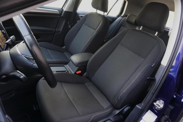 Volkswagen GOLF 1.0 TSI Highline/CARPLAY/18 INCH/CAMERA/DAB.