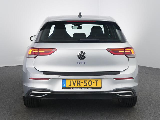 Volkswagen GOLF 1.4 eHybrid GTE | SOH 96.4 % | Mist lampen | Camera | ACC | Dodehoek detectie | 245PK |
