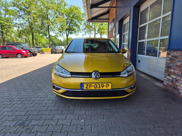 Volkswagen GOLF 1.0 TSI HIGHLINE, Sound, Stoelverwarming, Carplay, ALL IN prijs!
