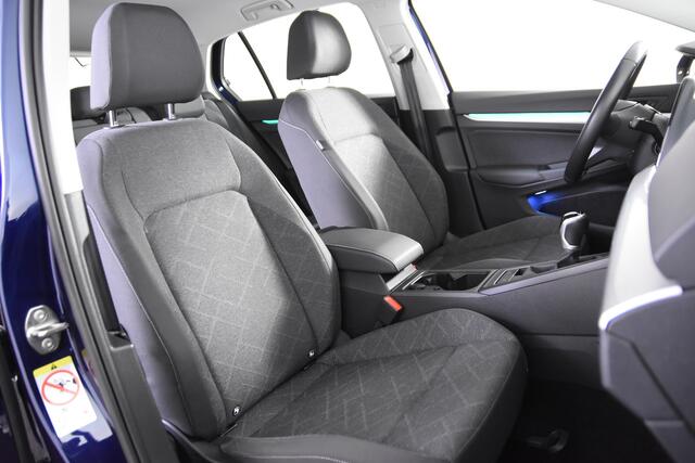 Volkswagen GOLF VIII 1.0 TSI Life *1ste Eigenaar*Navigatie*Camera*Carplay*