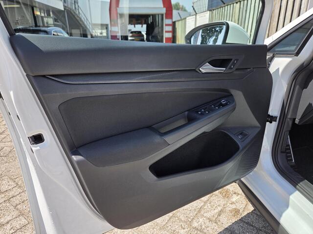 Volkswagen GOLF 1.4 eHybrid GTE 18"/Adaptieve cruise/Lane + Travel assist/Front assist/Virtual Cockpit/Apple Carplay & Android auto/PDC v+a