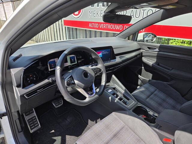 Volkswagen GOLF 1.4 eHybrid GTE 18"/Adaptieve cruise/Lane + Travel assist/Front assist/Virtual Cockpit/Apple Carplay & Android auto/PDC v+a