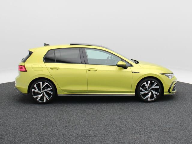Volkswagen GOLF 1.5 eTSi 150 Pk Automaat R-Line Business | Stoel/Stuuverwarming | Panorama dak | Adaptive Cruise | Camera | IQ Light | 18 Inch | 63.878 Km !!