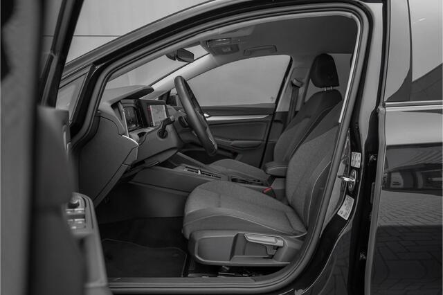 Volkswagen GOLF 1.5 eTSI Move Style Pack ACC Camera 18"