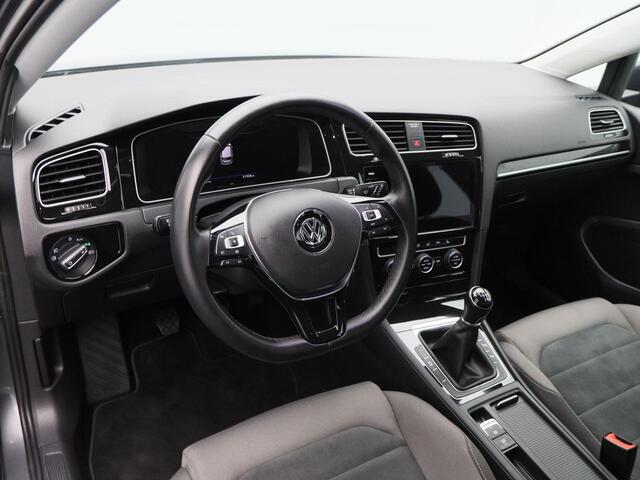 Volkswagen GOLF 1.5 TSi 130 Pk Highline | Adaptive Cruise | Stoelverwarming | Camera | CarPlay | Climatronic | 17 Inch | 31.901 Km !!