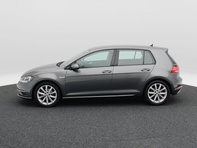 Volkswagen GOLF 1.5 TSi 130 Pk Highline | Adaptive Cruise | Stoelverwarming | Camera | CarPlay | Climatronic | 17 Inch | 31.901 Km !!