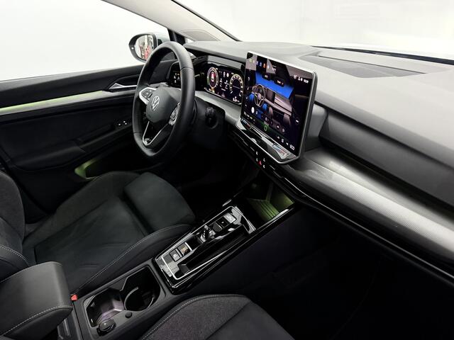 Volkswagen GOLF 1.5 eHybrid Life Edition Plug-in Camera, Apple carplay, Virtual desk, Memory stoelen, Massage stoelen, Cruise control adaptief, Sfeerverlichting