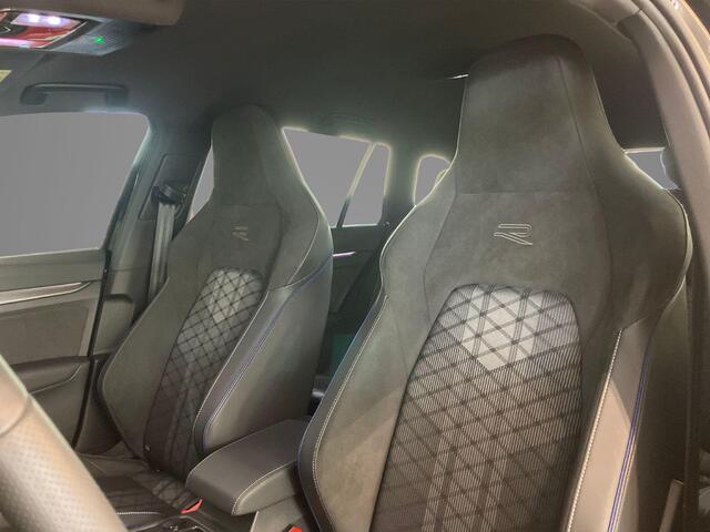 Volkswagen GOLF Variant 1.5eTSI/150PK R Line Black Style DSG · Navigatie · Harman/Kardon sound · Camera + Parkeersensoren - Garantie t/m 06-04-2030 of 100000km.