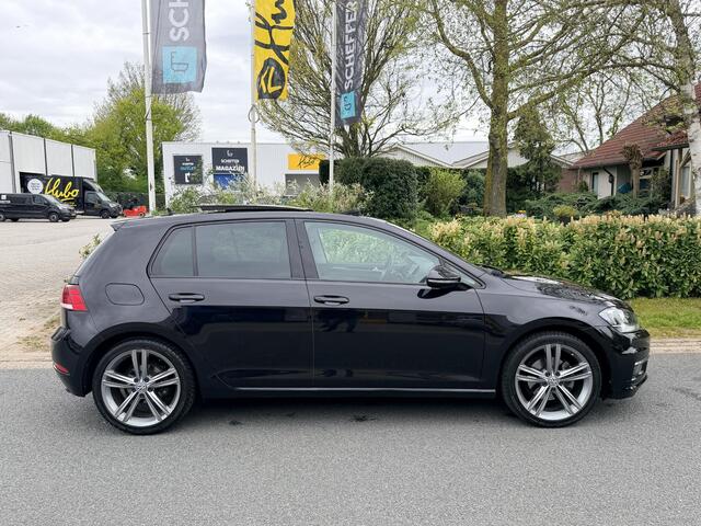 Volkswagen GOLF 1.5 TSI DSG 150PK R-LineoPanooNavioCamera