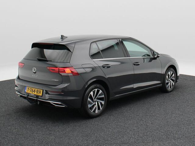 Volkswagen GOLF 1.4 eHybrid Style 204 Pk | Adaptive Cruise | Climatronic | Parkeersensoren | CarPlay | IQ Light | 16 Inch | 77.395 Km !!