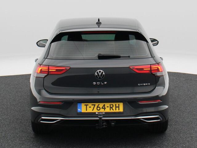 Volkswagen GOLF 1.4 eHybrid Style 204 Pk | Adaptive Cruise | Climatronic | Parkeersensoren | CarPlay | IQ Light | 16 Inch | 77.395 Km !!