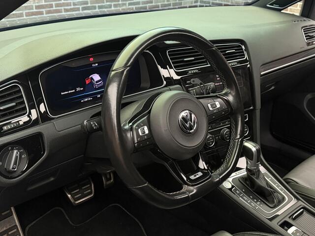 Volkswagen GOLF 2.0 TSI 4Motion R Panorama Akra Virtual Dyn Camera Memory