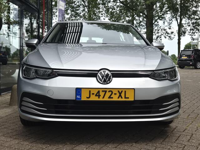 Volkswagen GOLF 1.0 TSI Life | Navigatie via Apple carplay | Climate Control | Parkeersensoren | Licht metalen velgen