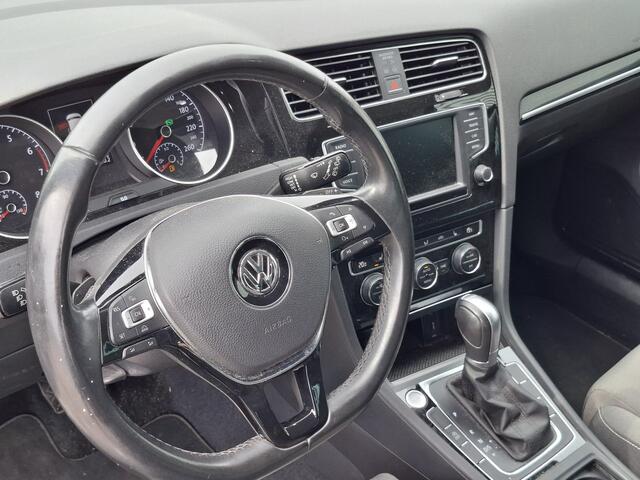 Volkswagen GOLF 1.4 TSI ACT Connected Series | Nieuw binnen! | Automaat | Camera | Stoelverwarming