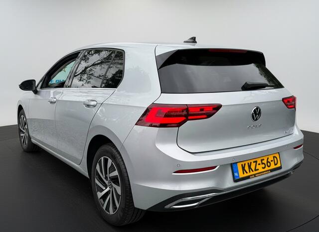Volkswagen GOLF eHybrid PHEV 204PK DSG STYLE CAMERA/VELOURS/NAVI/IQ-LIGHT