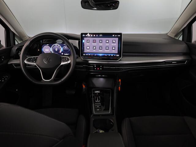 Volkswagen GOLF 1.5 eHybrid Style Edition 204 pk Automaat (DSG) | Verlengde garantie | Navigatie via App | Panoramadak | Parkeersensoren (Park assist) | Achteruitrijcamera |