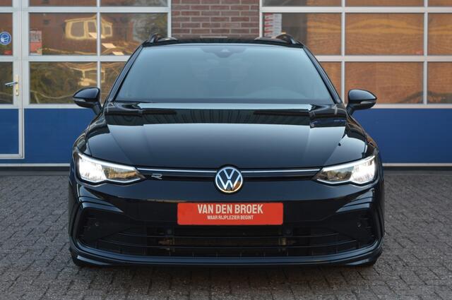 Volkswagen GOLF Variant 1.5 eTSI R-Line | AUT - BLACKPACK - CARPLAY
