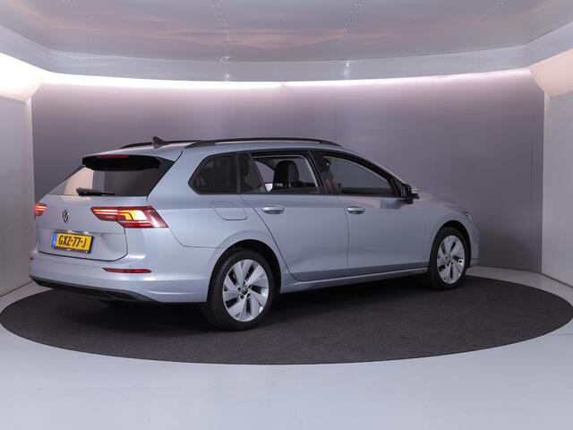 Volkswagen GOLF Variant Life Business 1.5 TSI 85 kW 116 pk | Verlengde garantie | Navigatie | Parkeersensoren | Autom. airco (3 zones) | Elektr. bestuurdersstoel met geheugen |