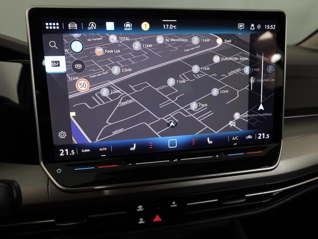 Volkswagen GOLF Variant Life Business 1.5 TSI 85 kW 116 pk | Verlengde garantie | Navigatie | Parkeersensoren | Autom. airco (3 zones) | Elektr. bestuurdersstoel met geheugen |