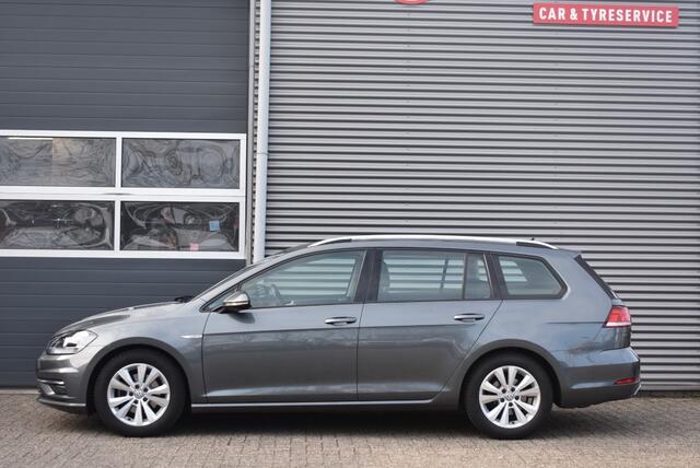 Volkswagen GOLF 1.5 TSI COMFORTLINE BUSINESS / ADAP. CRUISE / CARPLAY