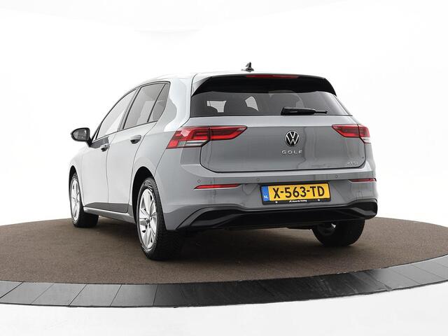 Volkswagen GOLF 1.0 eTSI 110pk DSG Life · Camera · Apple/Android Car Play · Navigatie · P-Sensoren · Sfeerverlichting · 16'' Inch · Garantie t/m 06-02-2028 of 100.000km