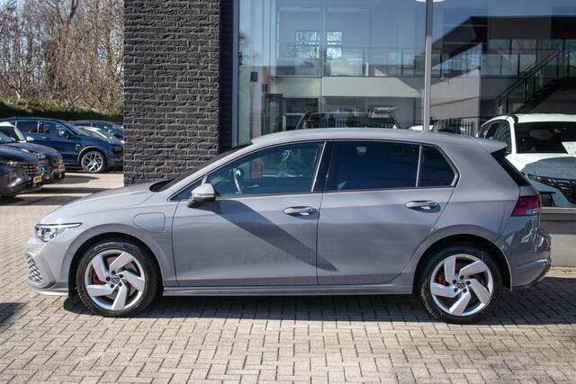 Volkswagen GOLF 1.4 eHybrid GTE 245pk | Navigatie | HUD | Apple cp/Android auto