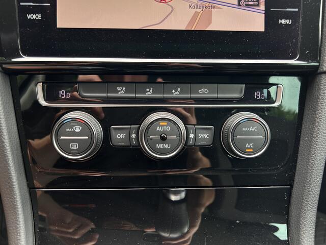 Volkswagen GOLF 1.5 TSI 150 PK R LINE VIRTUAL COCKPIT CAMERA ADAPT HIGHLINE CRUISE NAVI ECC TREKHAAK