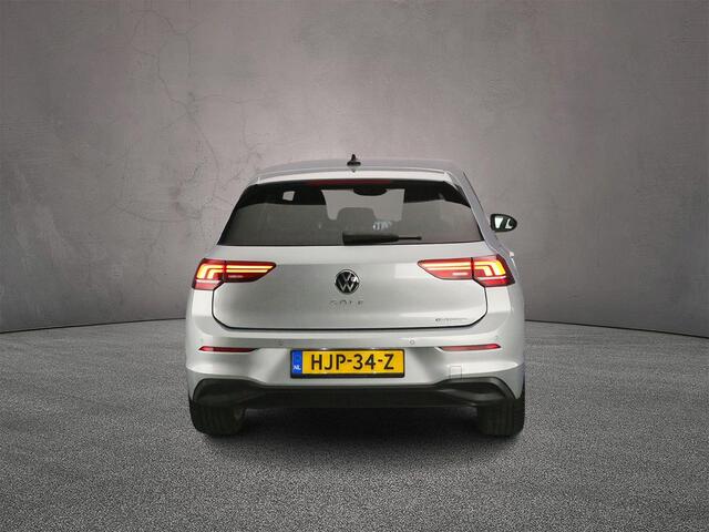 Volkswagen GOLF Life Edition 1.5 TSI eHybrid 204pk DSG Automaat Adaptive cruise control, Achteruitrijcamera, Stoelverwarming, App connect, Parkeersensoren, LED koplampen