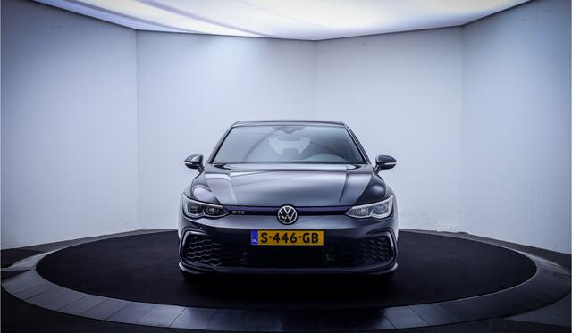 Volkswagen GOLF GTE 1.4 eHybrid SOH 95% FULL LED | CARPLAY | NAVI | CLIMA | AMBIANCE LIGHT | LANE ASSIST | PDC V+A | LMV