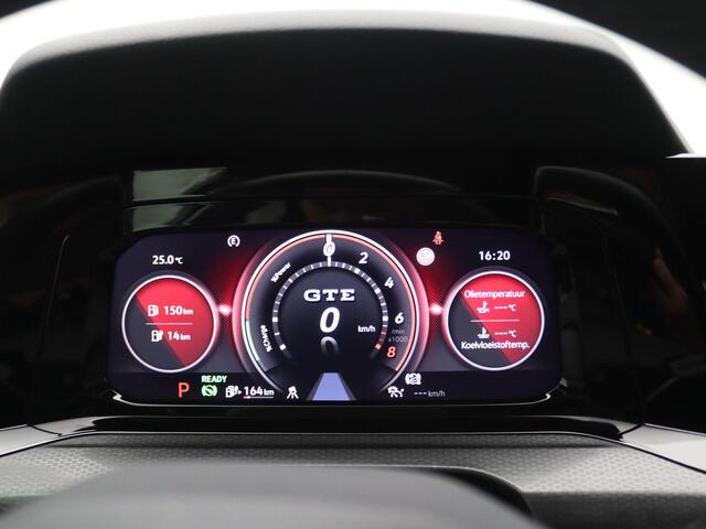 Volkswagen GOLF 1.4 eHybrid GTE 245PK DSG Achteruitrijcamera, 18" LM Velgen, Adaptieve Cruise Control, Clima, Navi, Stoel-Stuurverwarming