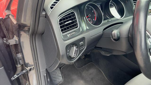Volkswagen GOLF 1.4 TSI Comfortline Business NWE D-RIEM / TREKHAAK / CARPLAY / STOELVERW / NAVI / CLIMA / PDC / BLUETOOTH / CRUISE / NL-AUTO