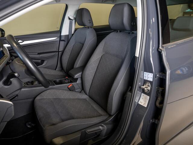 Volkswagen GOLF Variant 1.0 TSI Life 110pk / Airco / Stoelverwarming / Achteruitrijcamera / Apple carplay / Adaptieve cruise control