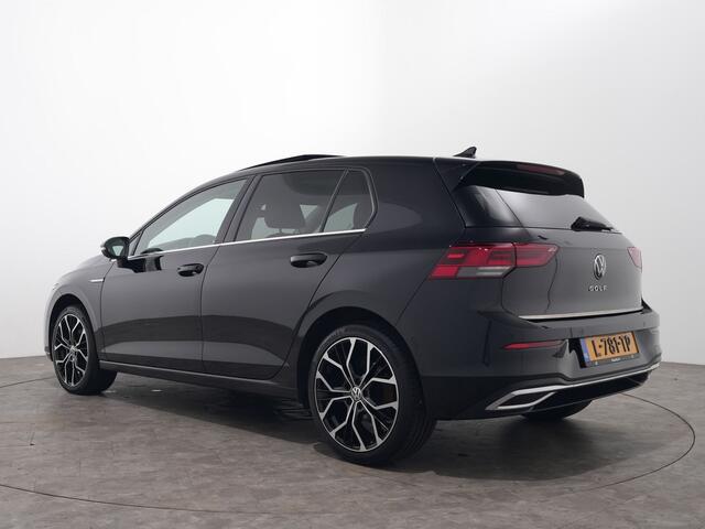 Volkswagen GOLF 1.5 TSI STYLE | Panoramadak | Trekhaak | Camera