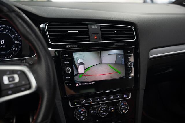Volkswagen GOLF 2.0 TSI GTI TCR*PANO*AKRA*KEYLESS*DYNAUDIO*FULL*