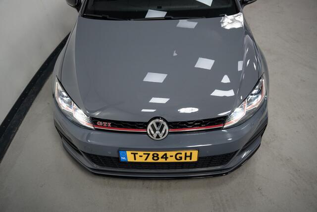 Volkswagen GOLF 2.0 TSI GTI TCR*PANO*AKRA*KEYLESS*DYNAUDIO*FULL*