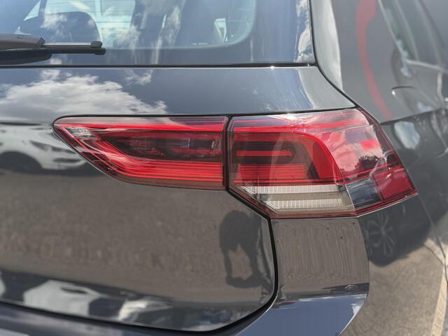 Volkswagen GOLF 1.0 TSI Life Business - Adative Cruise Control - Apple Carplay/Android Auto - Electrische Stoelen