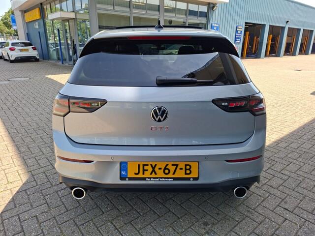 Volkswagen GOLF 2.0 TSI GTI 265PK AUTOMAAT PANO NAVI CAMERA HEAD-UP LMV 19 INCH