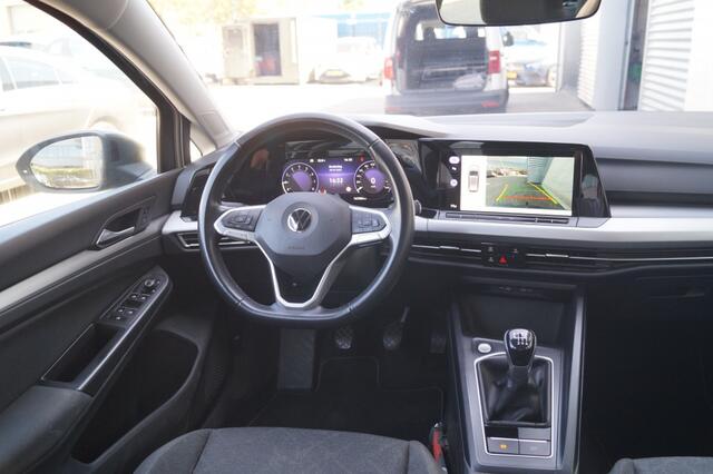 Volkswagen GOLF Variant 1.0 TSI 110pk Life -NAVI-ECC-TREKHAAK-CAM-PDC-